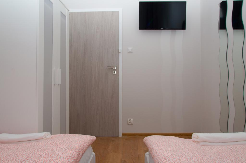 Hostel Mango Poznan Exterior photo